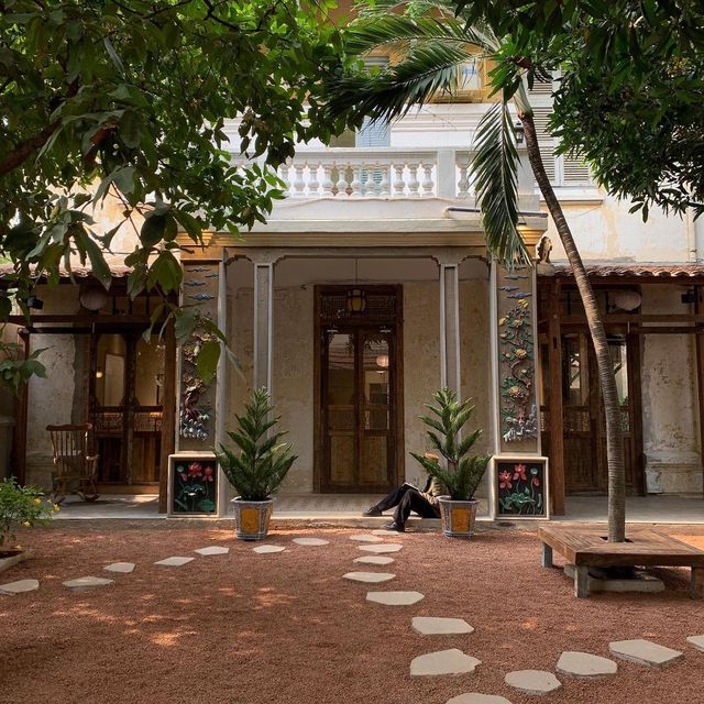  6 quán cà phê view đẹp vừa chụp hình sống ảo vừa tìm hiểu thưởng thức văn hoá xưa tại Sài Gòn  - Ảnh 1.